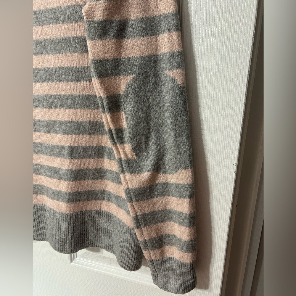 Tribal Jeans Gray and Pink Striped Sweater Elbow Patches - Picture 4 of 4